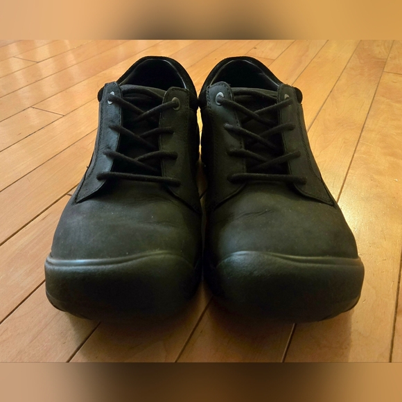 Keen Men's Austin Casual Waterproof Shoes - Picture 6 of 14